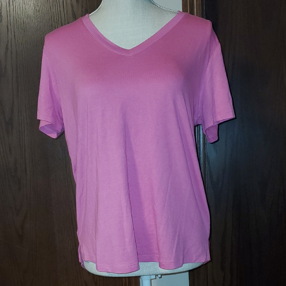 GAP Womens Pink V-Neck Tee Size Medium